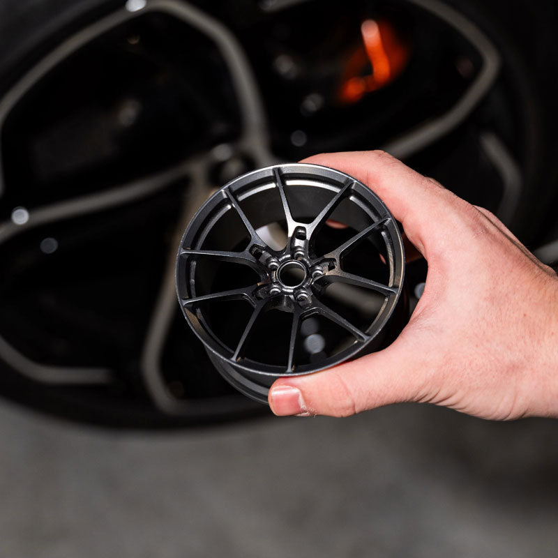 Mini Roda em Alumínio GO25 Platinum Grey - Mercado de Luxo - O Maior E-Commerce de Bens, Produtos e Serviços de Luxo do Brasil.