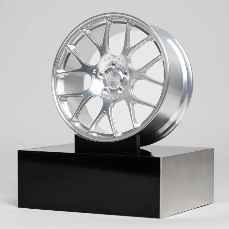 Mini Roda em Alumínio BBS CH-R Motor Sport Diamond Silver - Mercado de Luxo - O Maior E-Commerce de Bens, Produtos e Serviços de Luxo do Brasil.