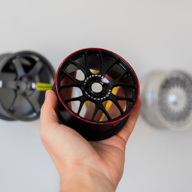 Mini Roda em Alumínio BBS CH-R Motor Sport Black Edition - Mercado de Luxo - O Maior E-Commerce de Bens, Produtos e Serviços de Luxo do Brasil.