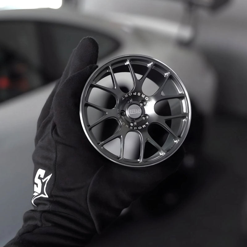 Mini Roda em Alumínio BBS CH-R Motor Sport Platinum Grey - Mercado de Luxo - O Maior E-Commerce de Bens, Produtos e Serviços de Luxo do Brasil.