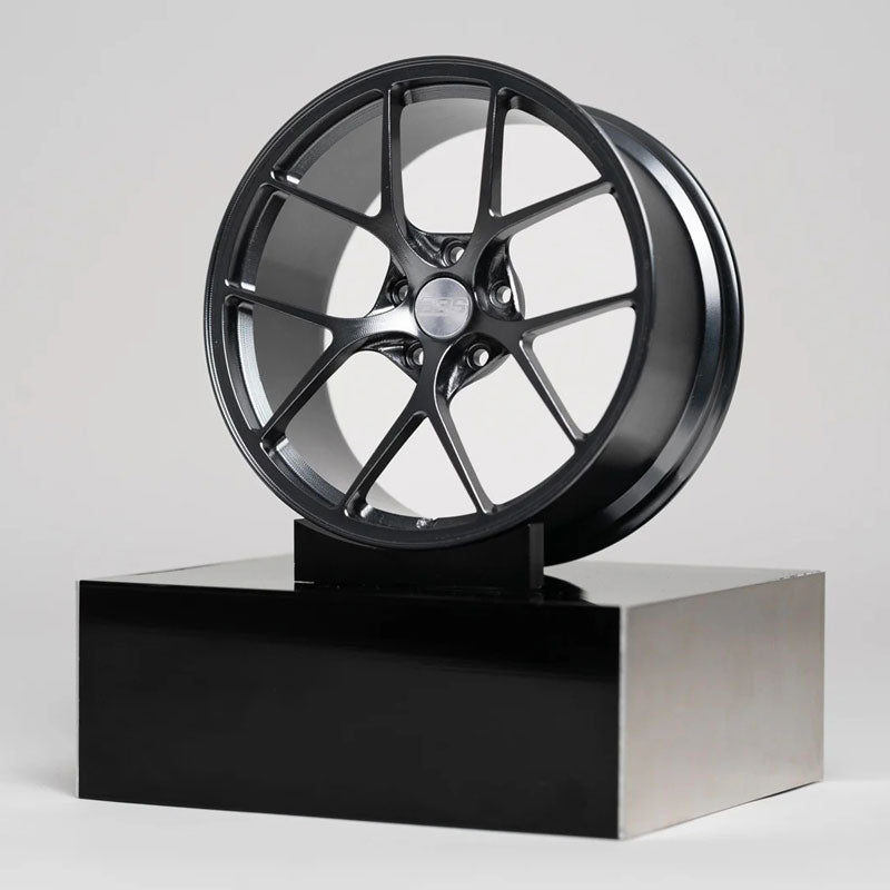 Mini Roda em Alumínio BBS RI-D Satin Grey - Mercado de Luxo - O Maior E-Commerce de Bens, Produtos e Serviços de Luxo do Brasil.