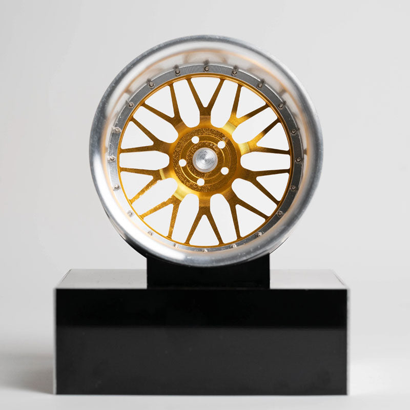 Mini Roda em Alumínio BBS LM Gold - Mercado de Luxo - O Maior E-Commerce de Bens, Produtos e Serviços de Luxo do Brasil.