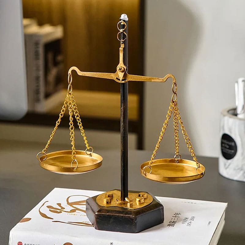 Balance of Truth - Mercado de Luxo - O Maior E-Commerce de Bens, Produtos e Serviços de Luxo do Brasil.