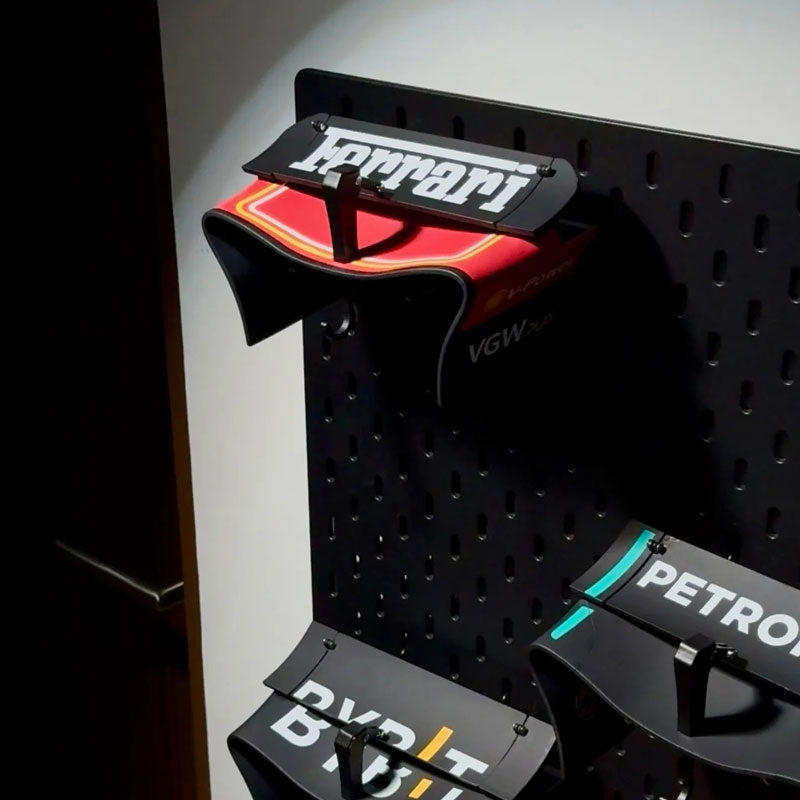 Porta Chave - Ferrari Vermelho - Mercado de Luxo - O Maior E-Commerce de Bens, Produtos e Serviços de Luxo do Brasil.