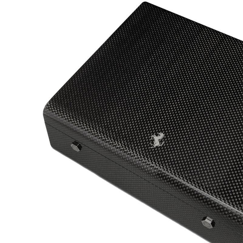 Baralho Oficial da Ferrari 2 unidades - Mercado de Luxo - O Maior E-Commerce de Bens, Produtos e Serviços de Luxo do Brasil.