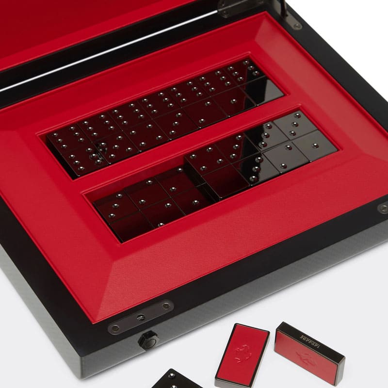 Jogo de Dominó Oficial da Ferrari - Mercado de Luxo - O Maior E-Commerce de Bens, Produtos e Serviços de Luxo do Brasil.