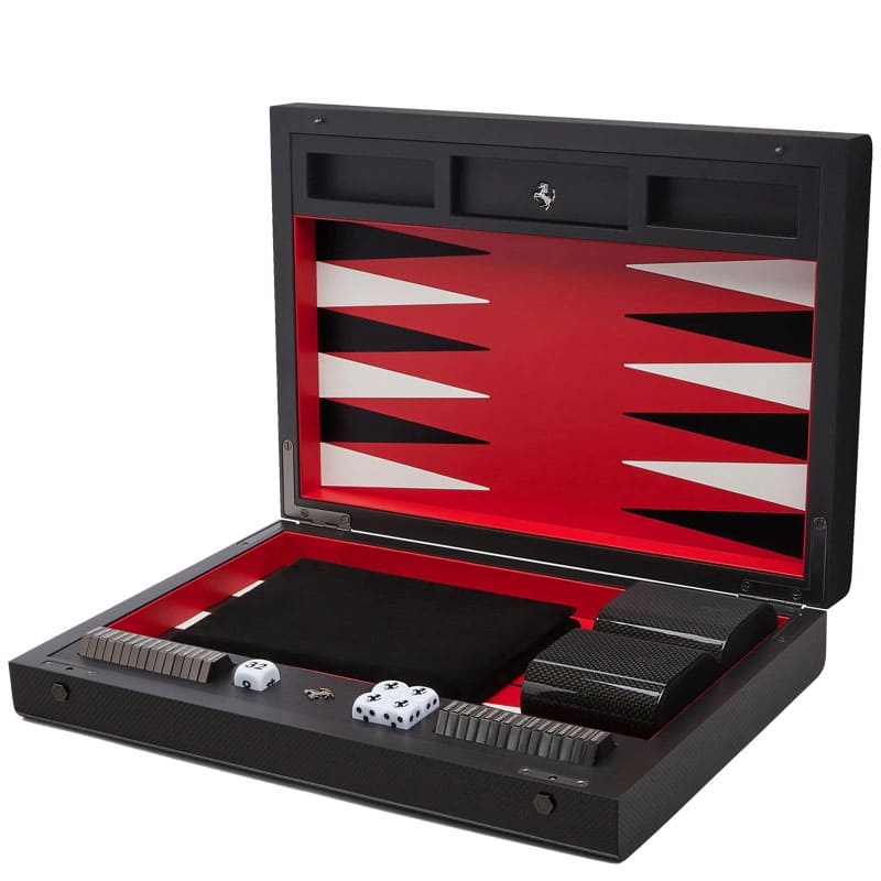 Jogo Gamão em Madeira e Fibra de Carbono Oficial da Ferrari - Mercado de Luxo - O Maior E-Commerce de Bens, Produtos e Serviços de Luxo do Brasil.