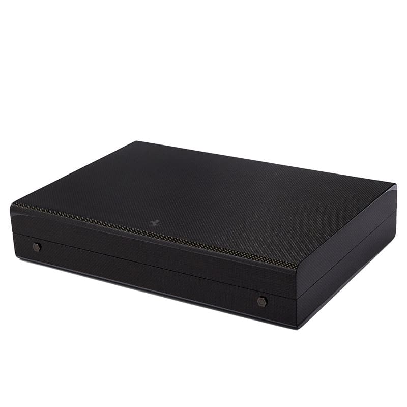 Jogo Gamão em Madeira e Fibra de Carbono Oficial da Ferrari - Mercado de Luxo - O Maior E-Commerce de Bens, Produtos e Serviços de Luxo do Brasil.