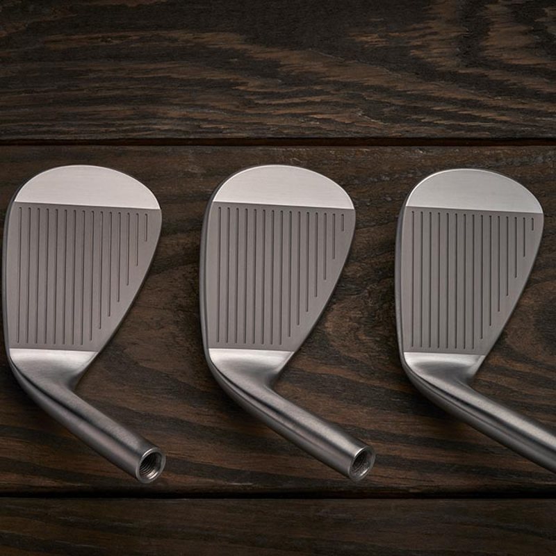 Taco Wedge T-22 Satin Chrome - Mercado de Luxo - O Maior E-Commerce de Bens, Produtos e Serviços de Luxo do Brasil.