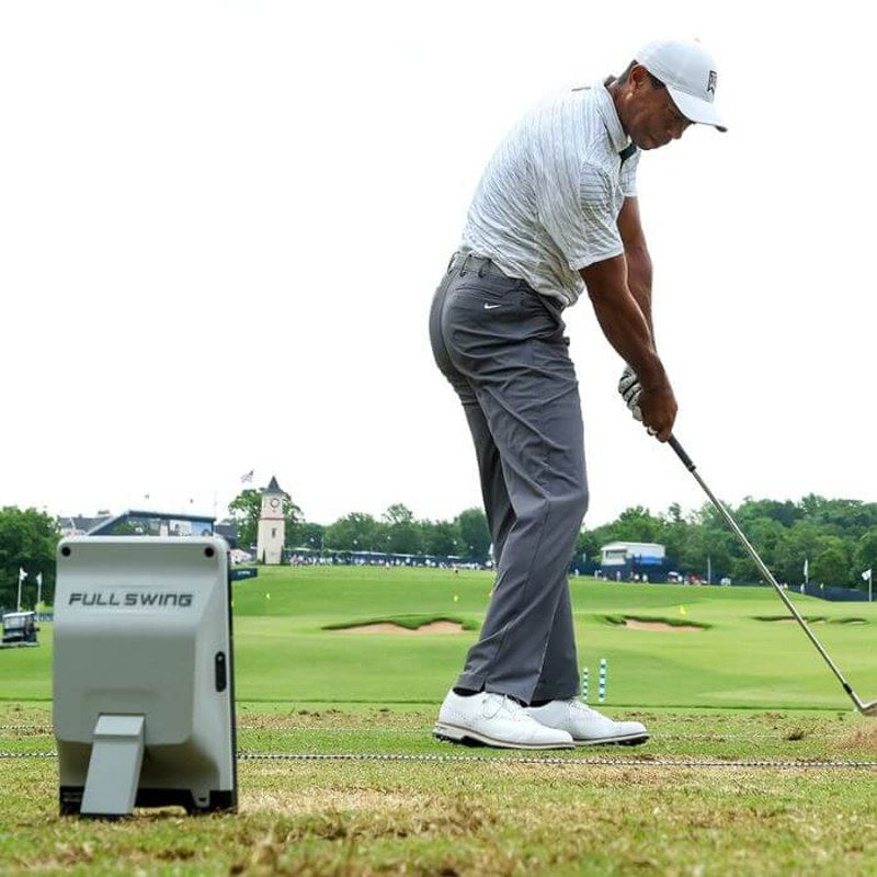 Monitor de Lançamento Swing Golf - Mercado de Luxo - O Maior E-Commerce de Bens, Produtos e Serviços de Luxo do Brasil.