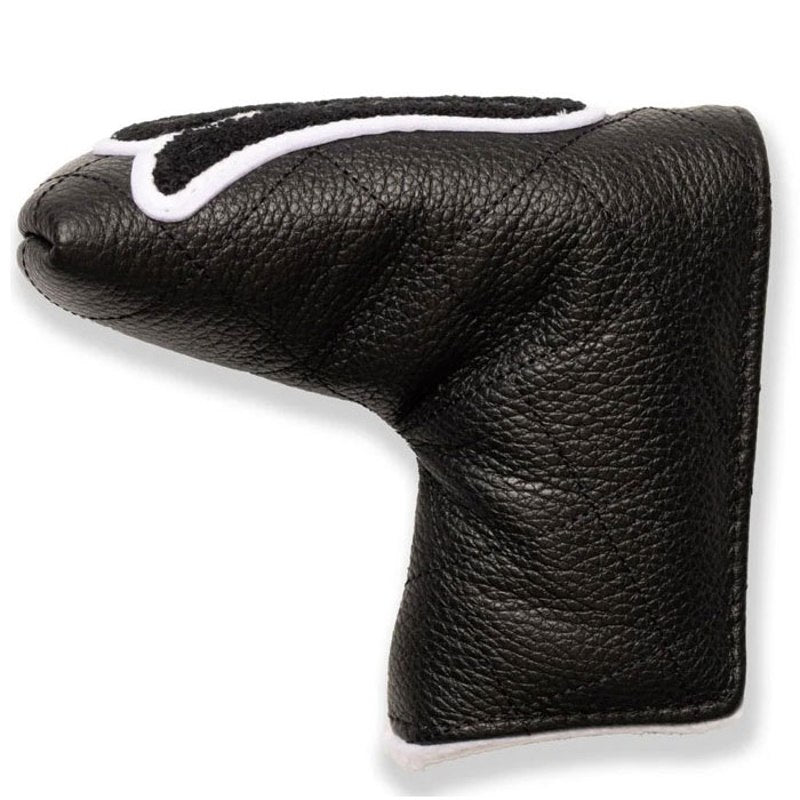 Headcover Script Jones Patch Blade Putter - Mercado de Luxo - O Maior E-Commerce de Bens, Produtos e Serviços de Luxo do Brasil.