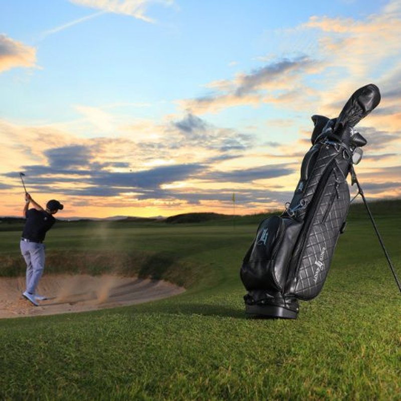 Bolsa Com Suporte Links Golf - Mercado de Luxo - O Maior E-Commerce de Bens, Produtos e Serviços de Luxo do Brasil.