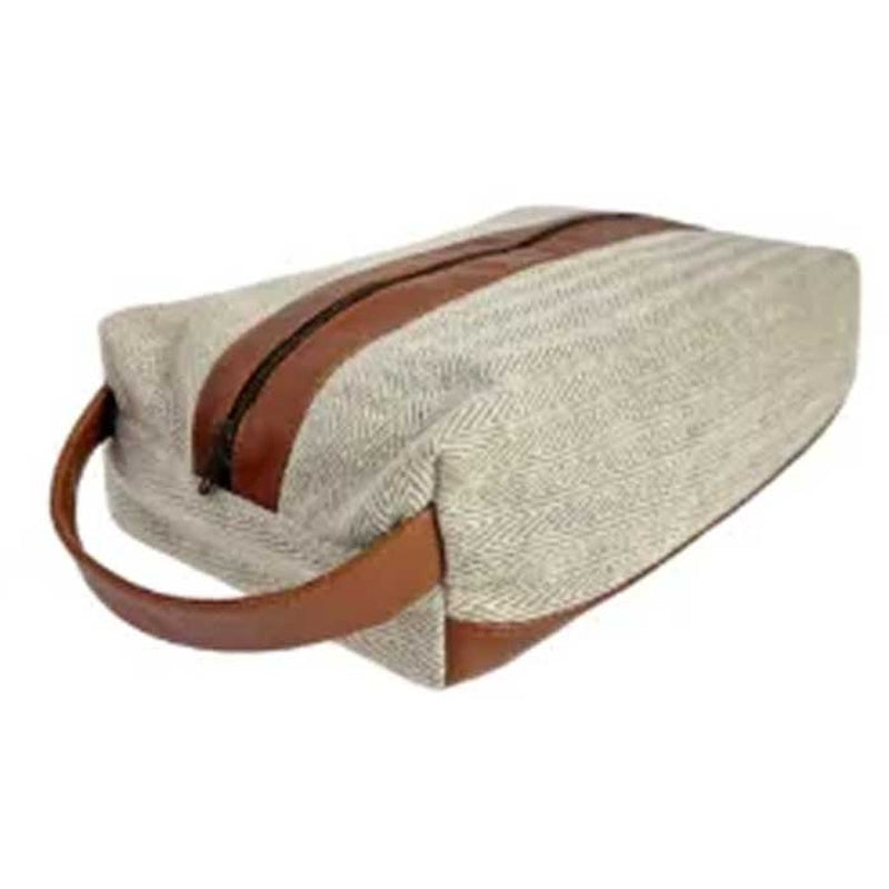 Bolsa para Sapato Tan Chevron - Mercado de Luxo - O Maior E-Commerce de Bens, Produtos e Serviços de Luxo do Brasil.