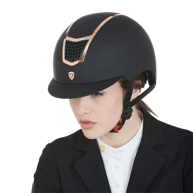 Capacete Eclipse Plain Matt Rowel Fitting - Mercado de Luxo - O Maior E-Commerce de Bens, Produtos e Serviços de Luxo do Brasil.