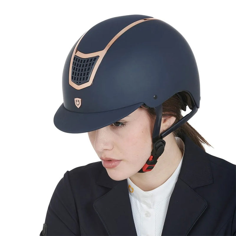 Capacete Eclipse Plain Matt Rowel Fitting - Mercado de Luxo - O Maior E-Commerce de Bens, Produtos e Serviços de Luxo do Brasil.