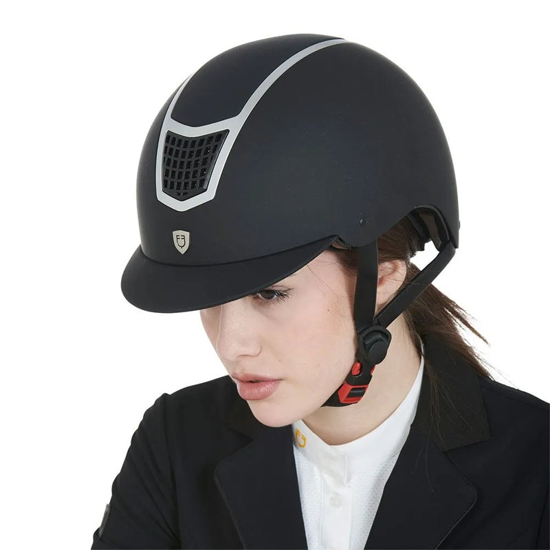 Capacete Eclipse Plain Matt Rowel Fitting - Mercado de Luxo - O Maior E-Commerce de Bens, Produtos e Serviços de Luxo do Brasil.
