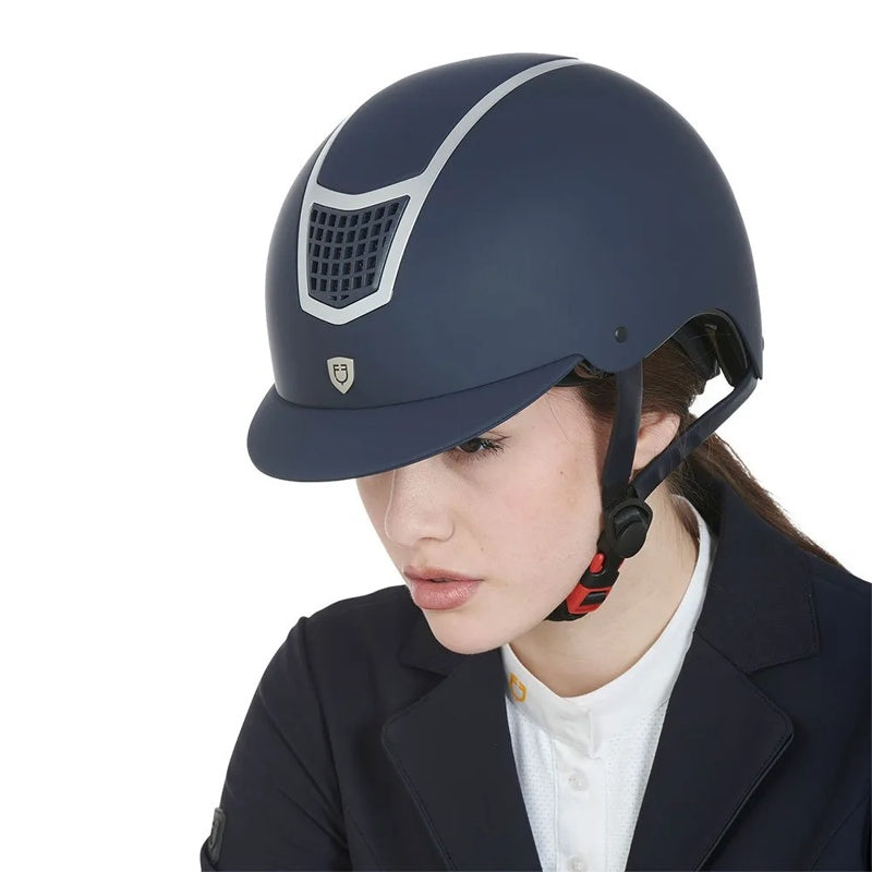 Capacete Eclipse Plain Matt Rowel Fitting - Mercado de Luxo - O Maior E-Commerce de Bens, Produtos e Serviços de Luxo do Brasil.