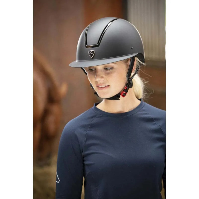 Capacete Glint Mat - Mercado de Luxo - O Maior E-Commerce de Bens, Produtos e Serviços de Luxo do Brasil.