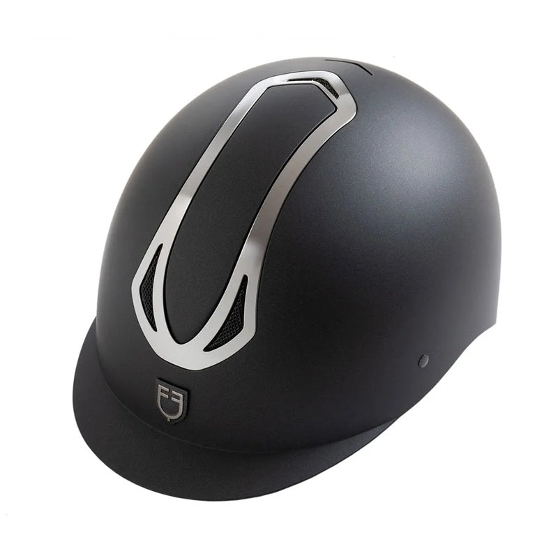 Capacete Azael - Mercado de Luxo - O Maior E-Commerce de Bens, Produtos e Serviços de Luxo do Brasil.