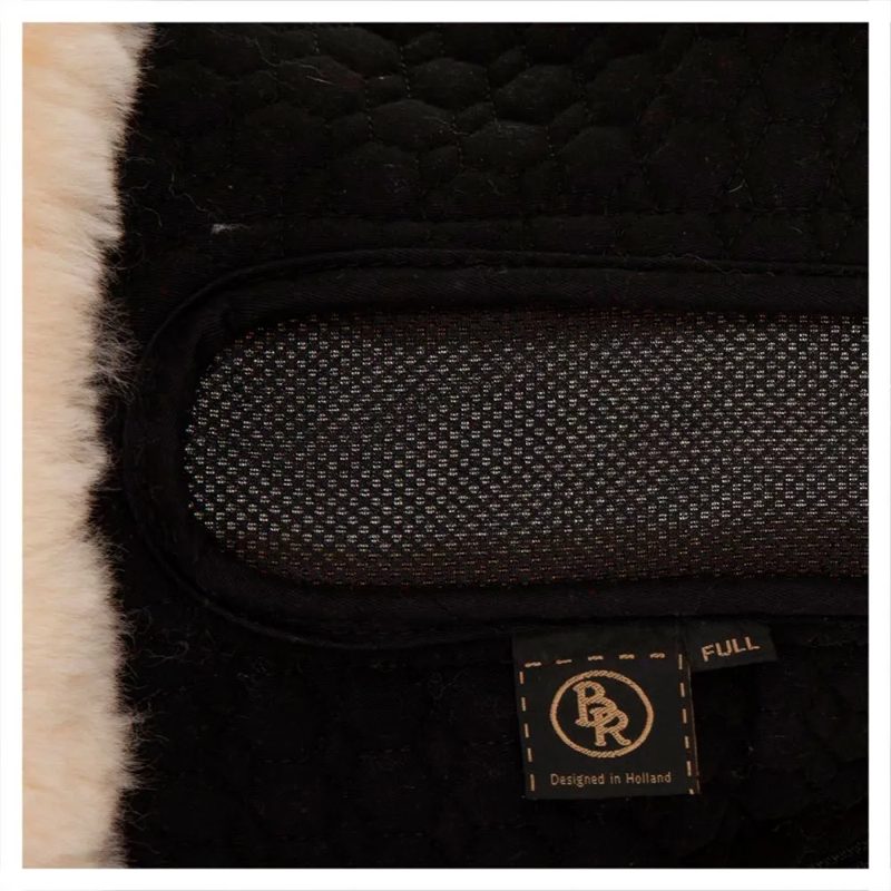 Meia almofada de sela Air Mesh Natural Sheepskin With Spinal Ventilation - Mercado de Luxo - O Maior E-Commerce de Bens, Produtos e Serviços de Luxo do Brasil.