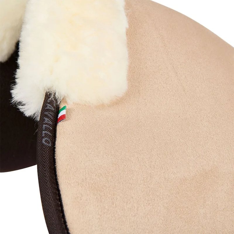 Meia almofada de sela MF-S JCCS-S CW-CS suede cut-out sheepskin - Mercado de Luxo - O Maior E-Commerce de Bens, Produtos e Serviços de Luxo do Brasil.