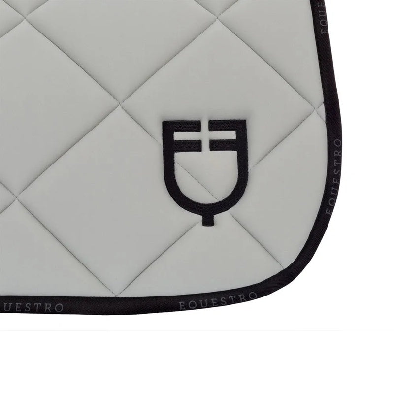 Manta de sela adestramento GP Logo - Mercado de Luxo - O Maior E-Commerce de Bens, Produtos e Serviços de Luxo do Brasil.