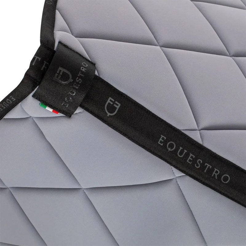 Manta de sela adestramento GP Logo - Mercado de Luxo - O Maior E-Commerce de Bens, Produtos e Serviços de Luxo do Brasil.