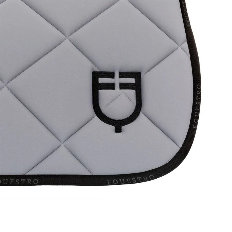 Manta de sela adestramento GP Logo - Mercado de Luxo - O Maior E-Commerce de Bens, Produtos e Serviços de Luxo do Brasil.