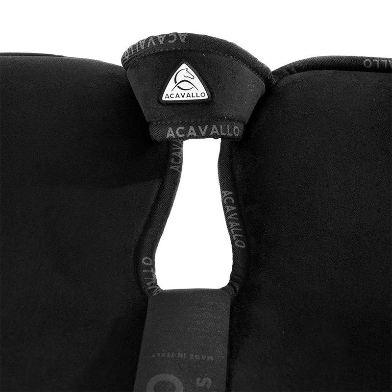 Meia almofada de sela Piuma WFS suede rear riser - Mercado de Luxo - O Maior E-Commerce de Bens, Produtos e Serviços de Luxo do Brasil.