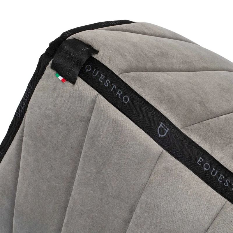 Manta de sela salto Velvet - Mercado de Luxo - O Maior E-Commerce de Bens, Produtos e Serviços de Luxo do Brasil.