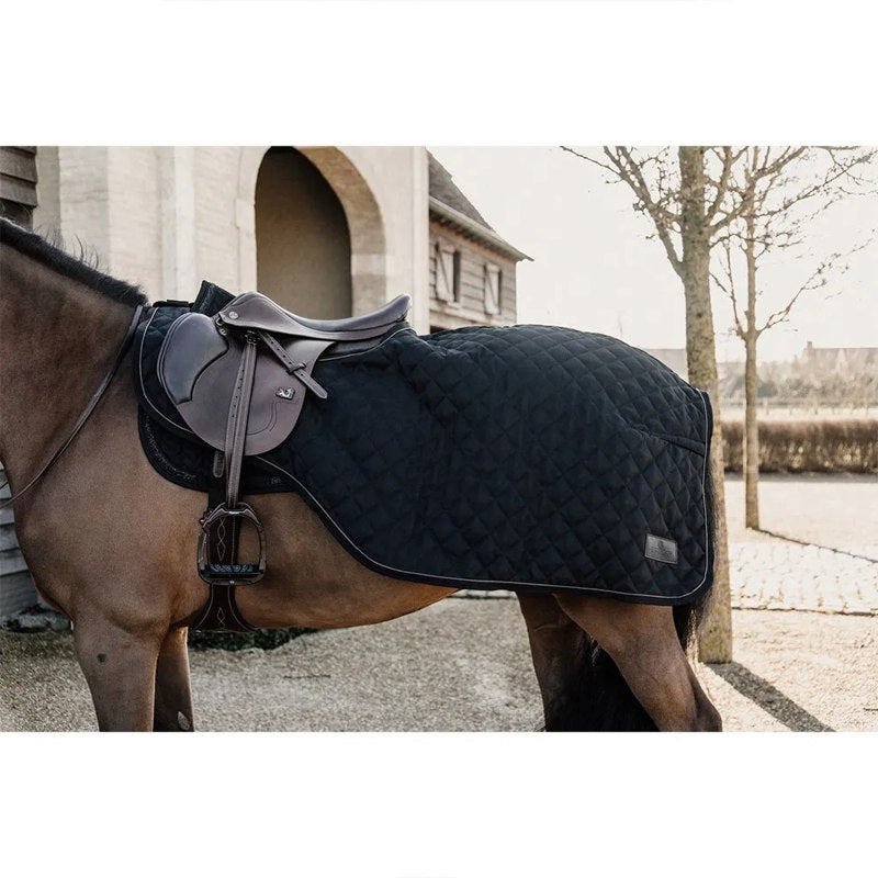 Manta para cavalo Riding 160g - Mercado de Luxo - O Maior E-Commerce de Bens, Produtos e Serviços de Luxo do Brasil.