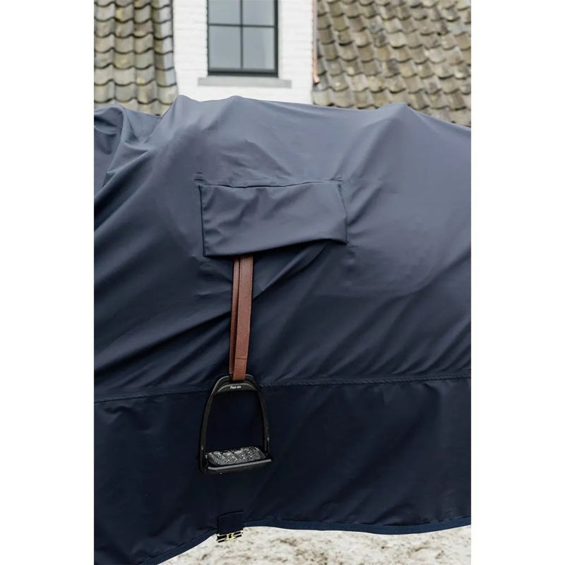 Manta de chuva para cavalos Hurricane Stirrup Holes - Mercado de Luxo - O Maior E-Commerce de Bens, Produtos e Serviços de Luxo do Brasil.