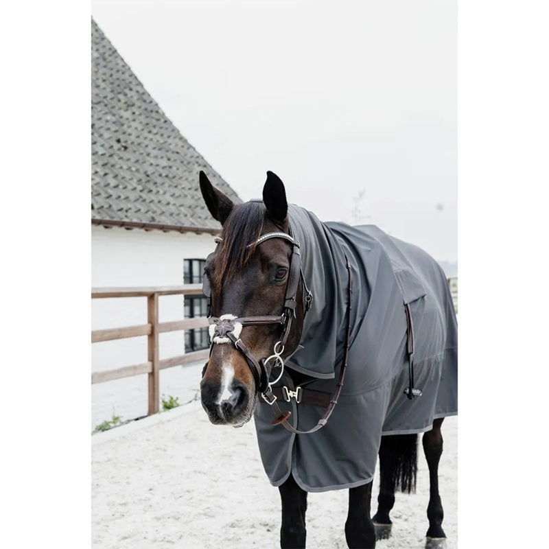 Manta de chuva para cavalos Hurricane Stirrup Holes - Mercado de Luxo - O Maior E-Commerce de Bens, Produtos e Serviços de Luxo do Brasil.
