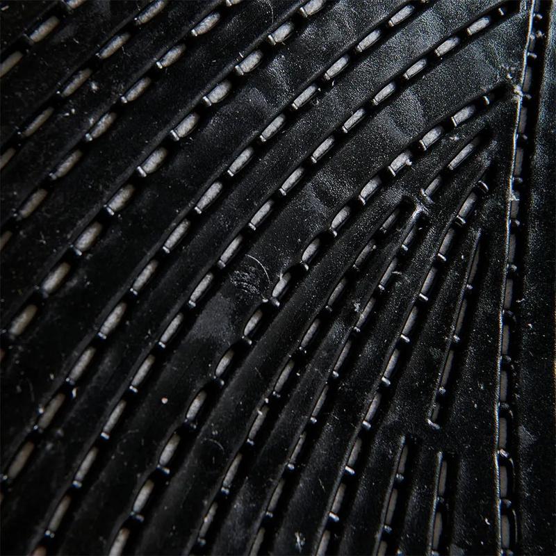 Meia almofada de sela MF HPS CW-CS Gel Grip suede - Mercado de Luxo - O Maior E-Commerce de Bens, Produtos e Serviços de Luxo do Brasil.