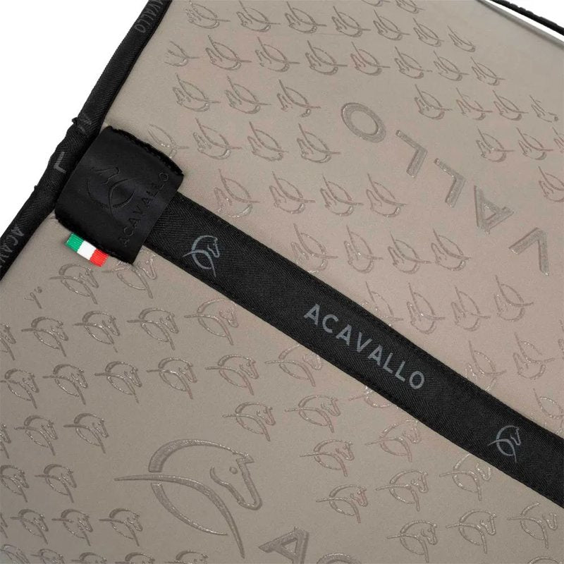 Manta de sela salto JS CW-CS Grip - Mercado de Luxo - O Maior E-Commerce de Bens, Produtos e Serviços de Luxo do Brasil.