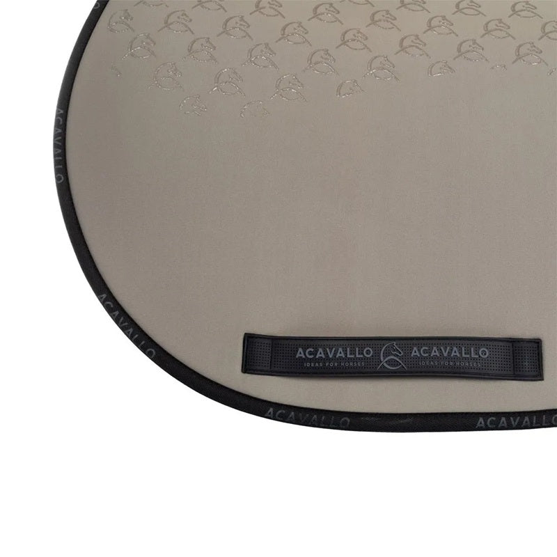 Manta de sela salto JS CW-CS Grip - Mercado de Luxo - O Maior E-Commerce de Bens, Produtos e Serviços de Luxo do Brasil.