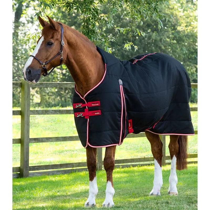 Cobertor de estábulo Lucanta Demi Stable 200g - Mercado de Luxo - O Maior E-Commerce de Bens, Produtos e Serviços de Luxo do Brasil.