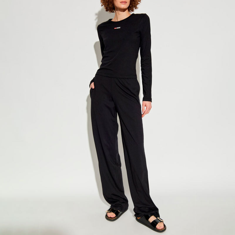 Lingerie Noturna Pijama GILDA-D-CORE com logotipo