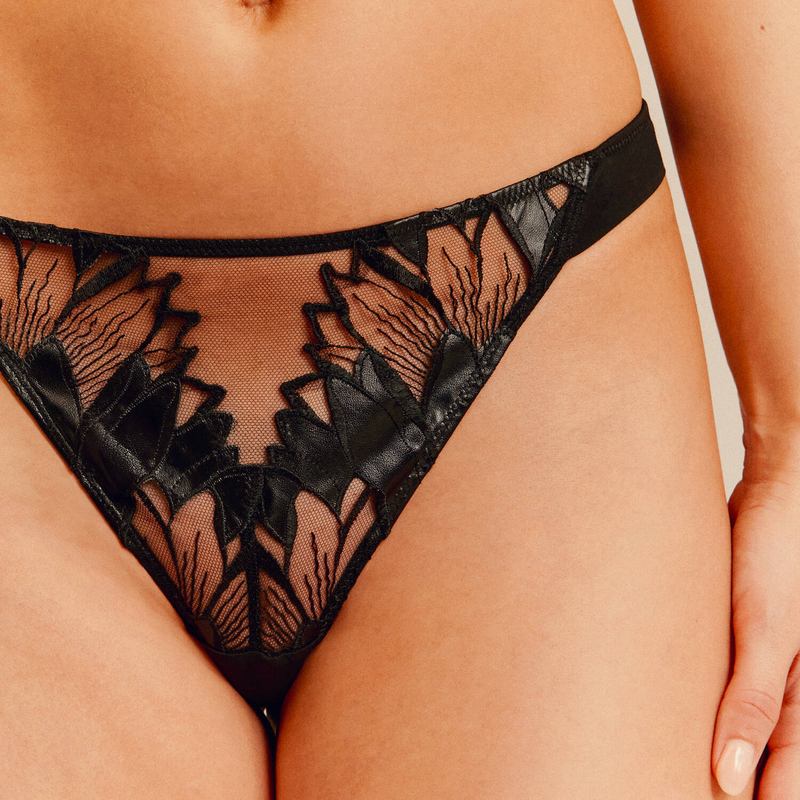 Calcinha Fio Dental Moonflower
