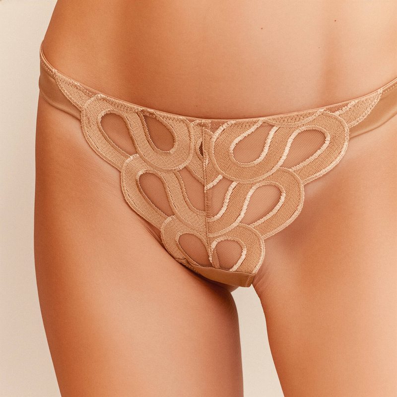 Calcinha Fio Dental Alcazar Bronze