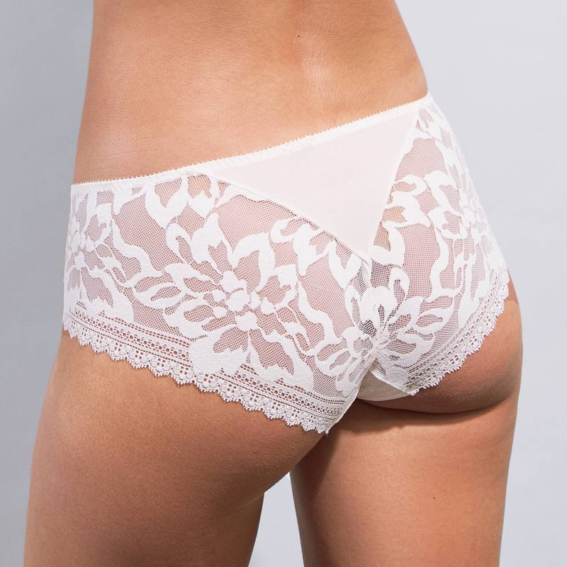 Calcinha Leia nua com Renda hipster