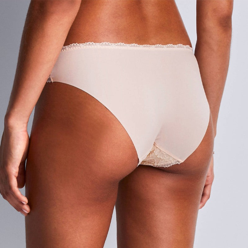 Calcinha Cueca Brasileira de Renda Rosessence Care Nude dEté