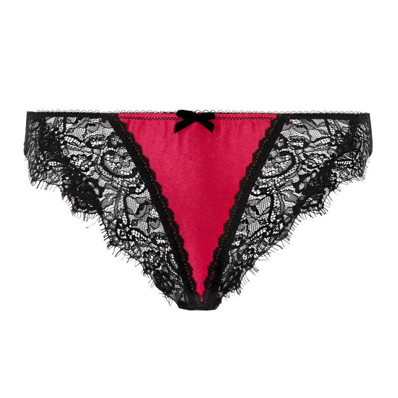 Calcinha aberta de Renda Glamcatcher vermelha passarela