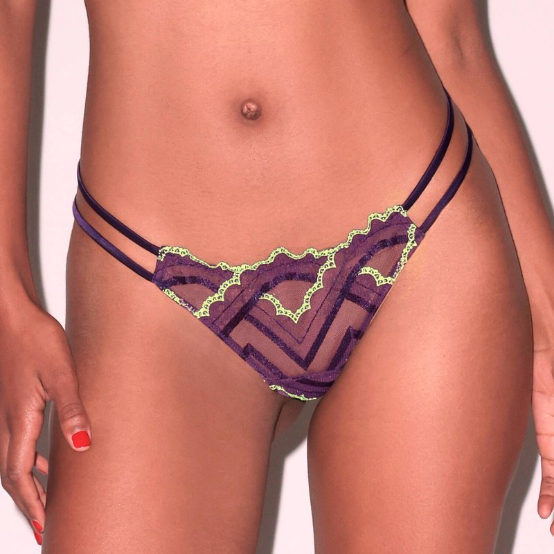 Calcinha Fio Dental de Renda Hendrix Midnight Purple