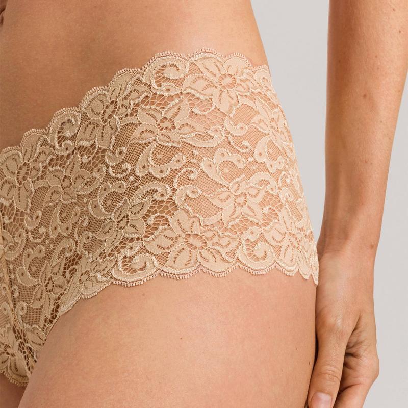 Calcinha Momentos Hipster de Renda Nude