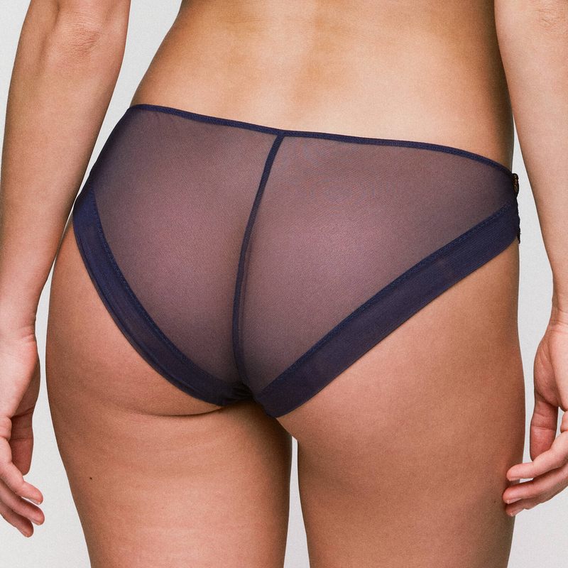 Calcinha de Renda Lovelace noite
