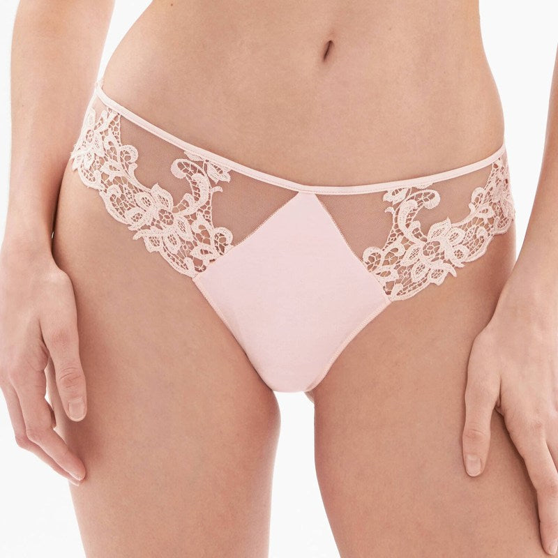 Calcinha Breve Saga Rose Nude