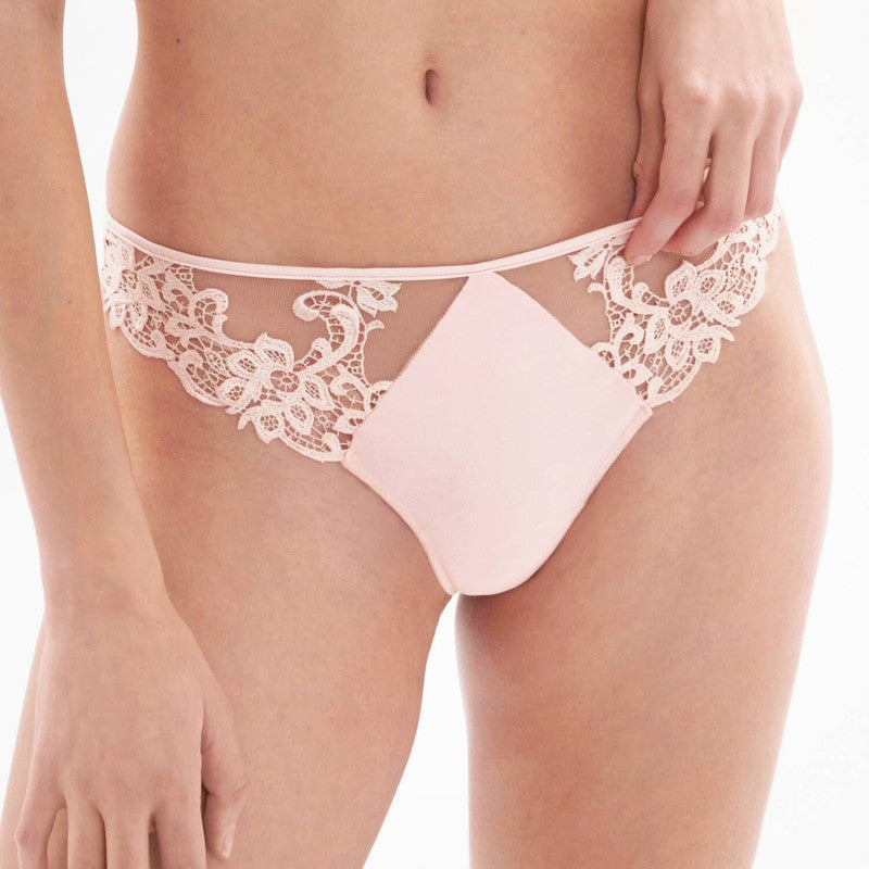 Calcinha Fio Dental Saga Rose Nude