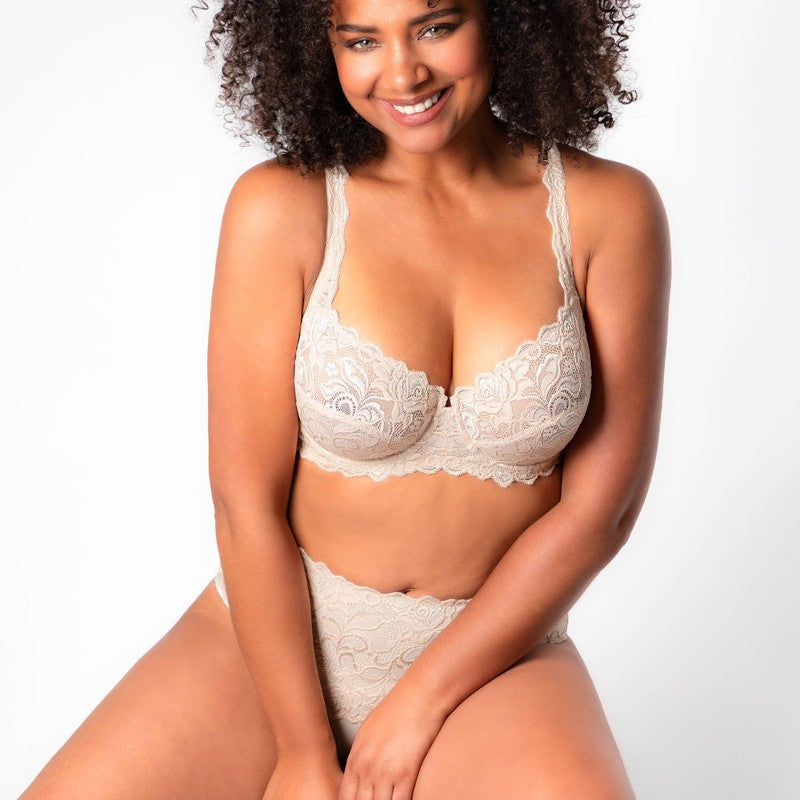 Calcinha de Renda para controle de barriga Eglantine Crème Brûlée