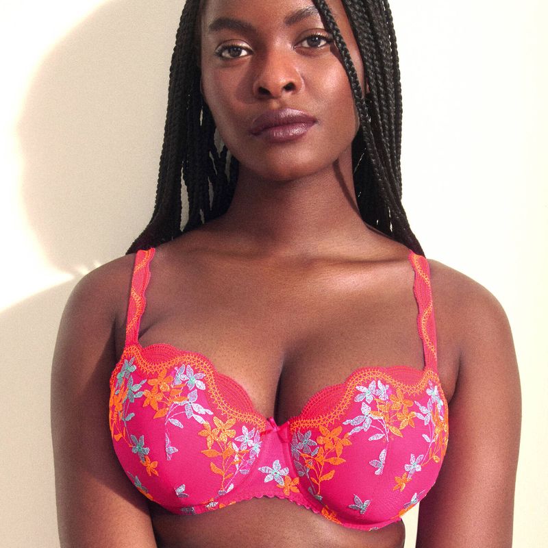 Sutiã Balconette com bojo Cala Luna Blogger